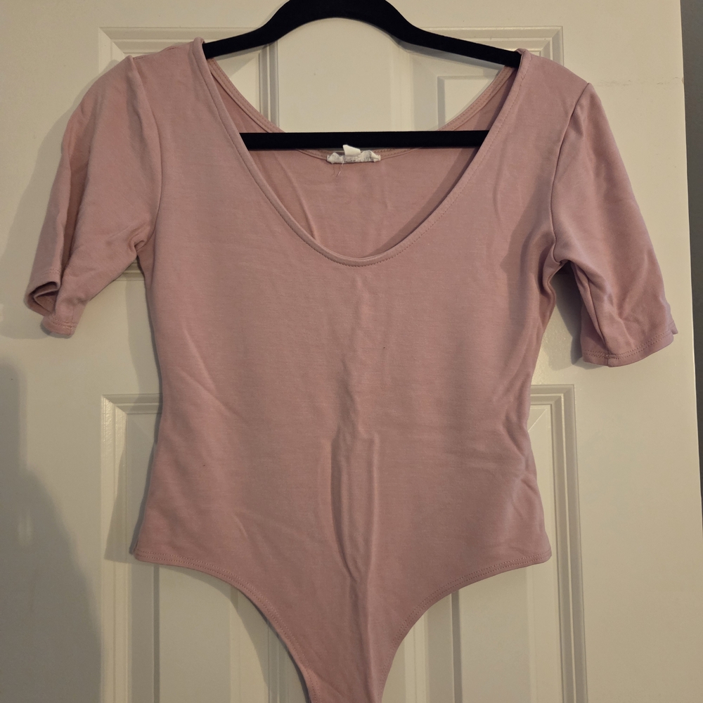 Women's Scoop Neck Bodysuit - Blush Pink